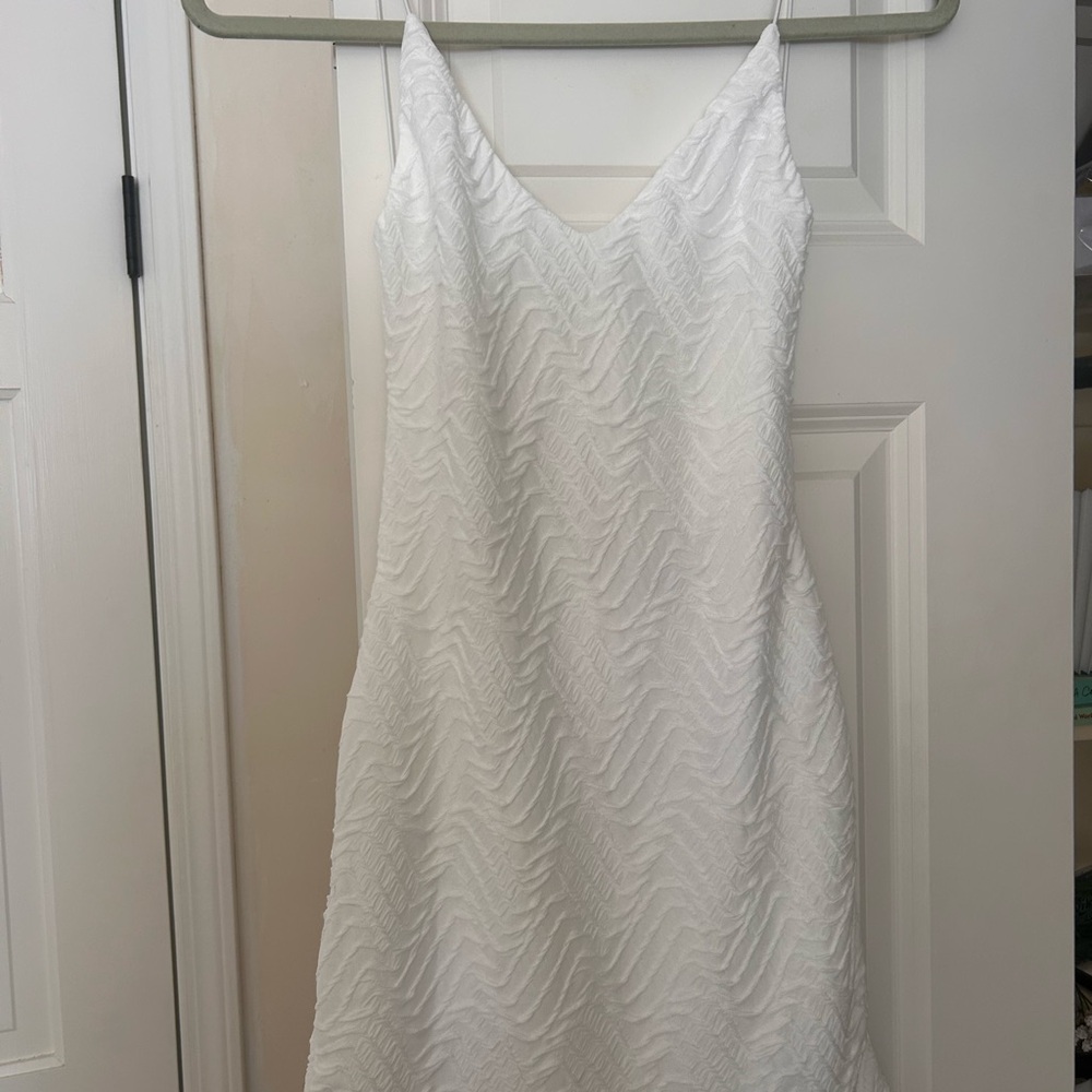 Elegant White Textured Dress